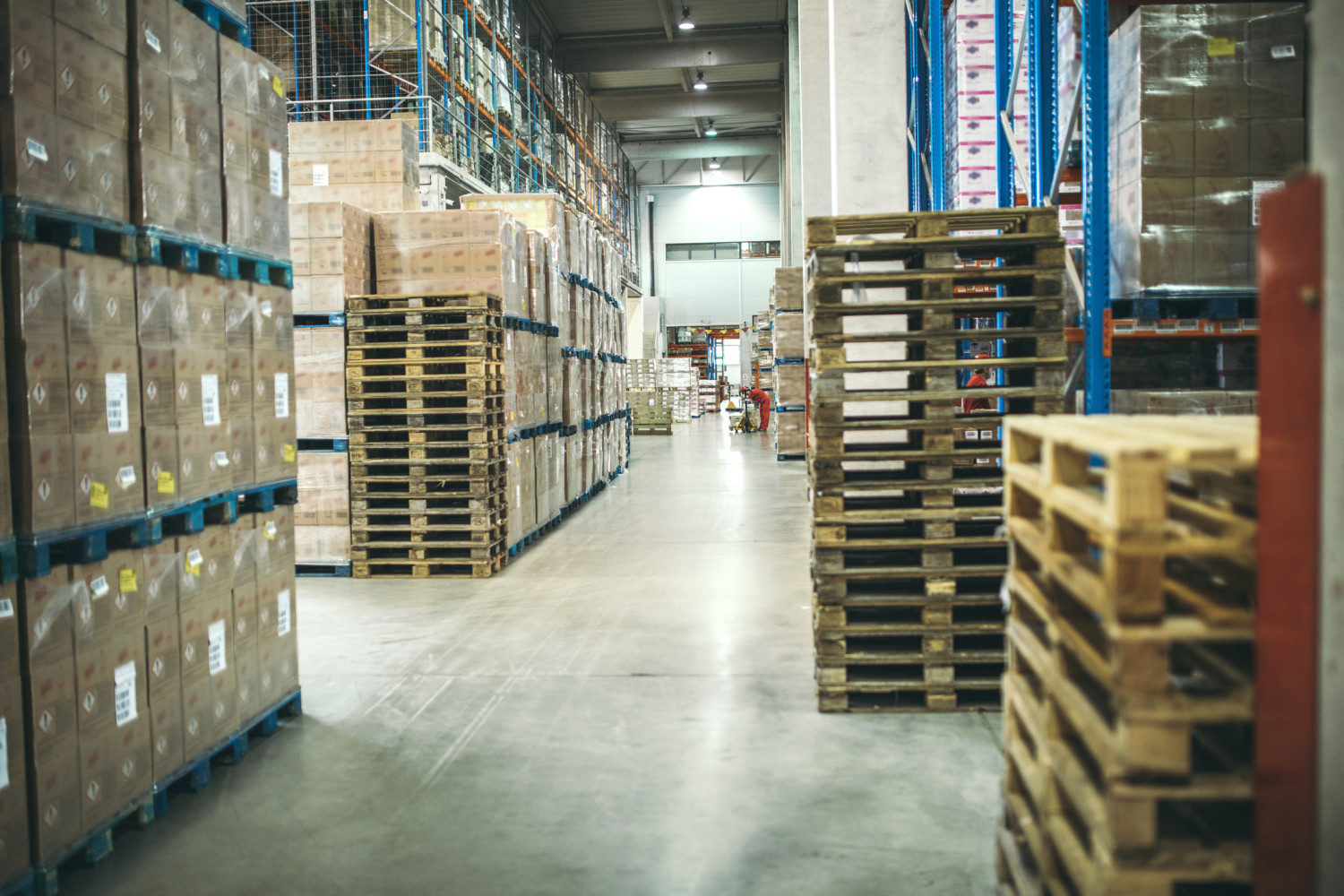 pallet logistics warehouse