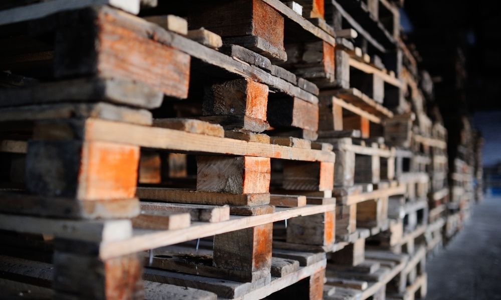 How To Properly Dispose of Wooden Pallets